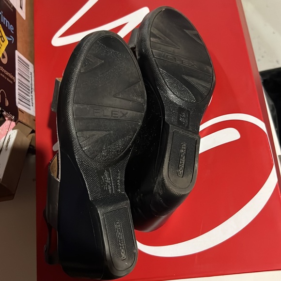 Life Stride silver sandals - Picture 4 of 6